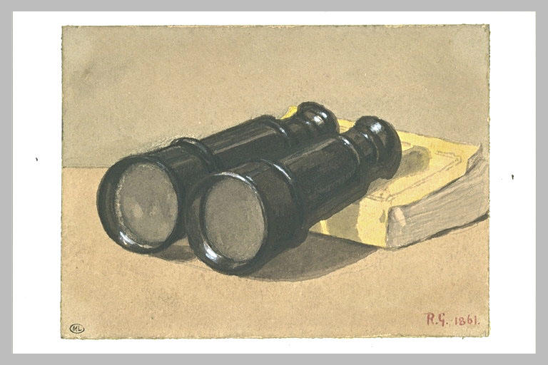 Nature morte : jumelles appuyées sur un livre_0