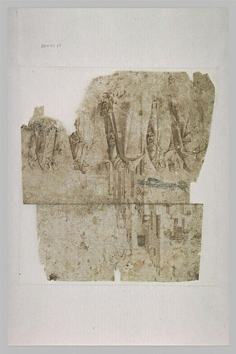 Groupes de femmes en conversation devant des maisons à terrasses_0