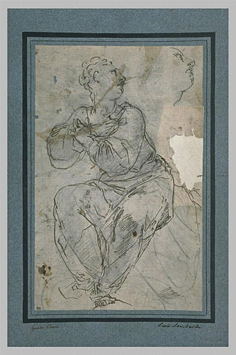 Figure assise, mains sur la poitrine, se retournant, et reprise de la tête_0