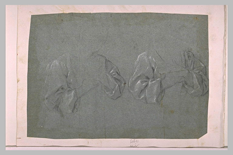 Deux études de draperie pour une figure aux bras croisés_0