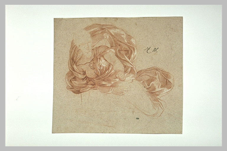 Draperie pour une femme volant dans les airs_0
