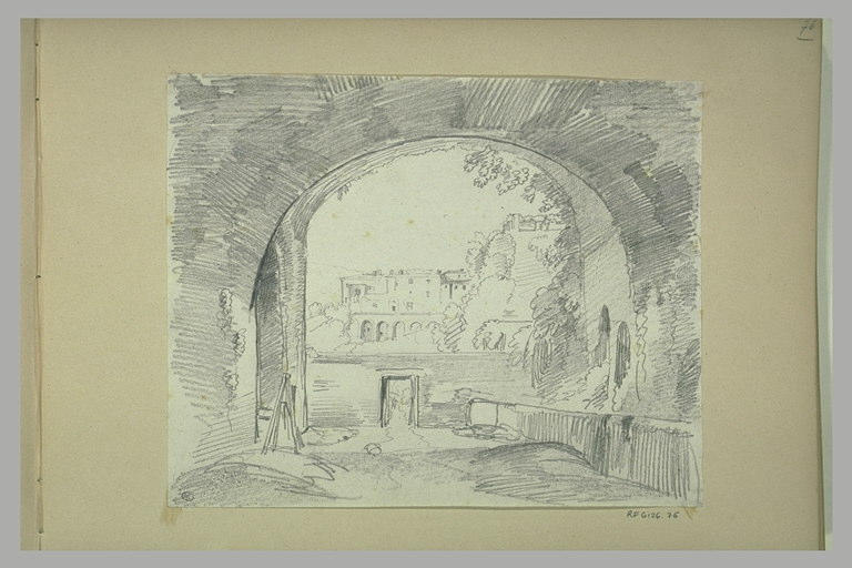 Arche ouvrant sur un paysage_0