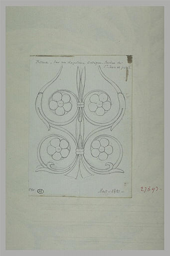 Rome : chapiteau antique du jardin de l'église Saint-Jean et Saint-Paul_0