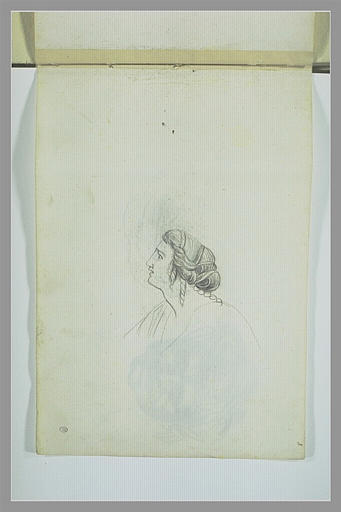 Buste de femme, vu de profil, tourné vers la gauche_0