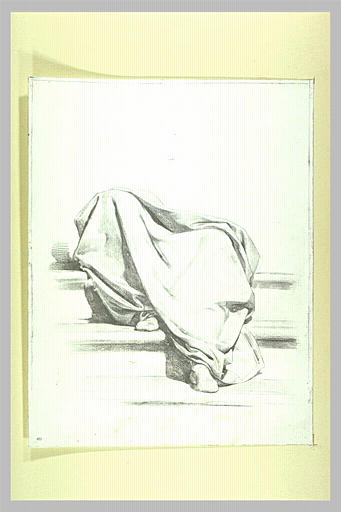 Etude de draperie pour un personnage assis sur des marches_0
