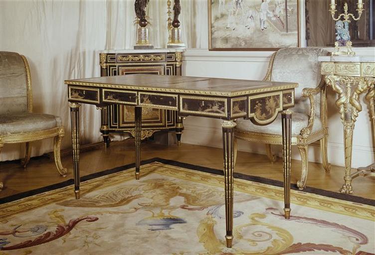 Bureau (plat)_0