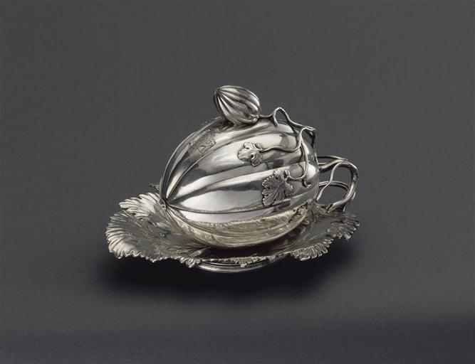 Sucrier en forme de melon sur son plateau en forme de feuille_0