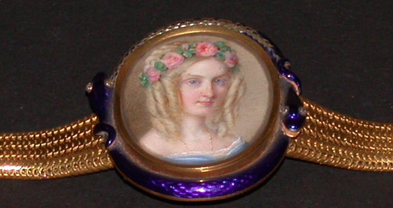 Marie-Caroline de Salerne, duchesse d'Aumale (1822-1869), en robe bleue avec une couronne de fleurs dans les cheveux_2