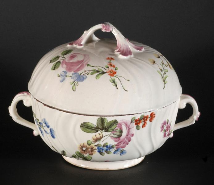 Ecuelle à bouquet de fleurs, roses, liserons, bleuets_0