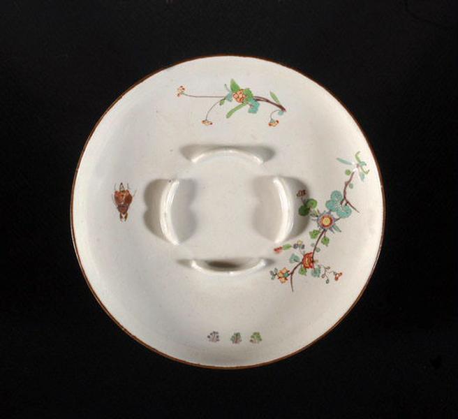 Tasse trembleuse, soucoupe_2