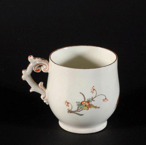 Tasse trembleuse, soucoupe_1