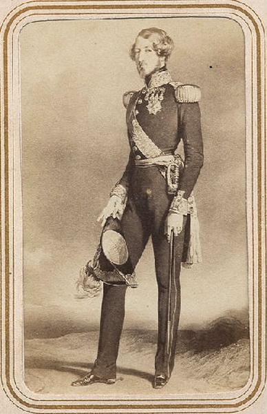 Portrait de Ferdinand duc d'Orléans (1810-1842), en pied, en uniforme, reproduction d'après Winterhalter, Franz Xaver Winterhalter, 19e siècle