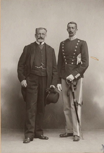Portrait du duc de Chartres et du duc de Guise en uniforme, Carl Sonne, 1895 vers