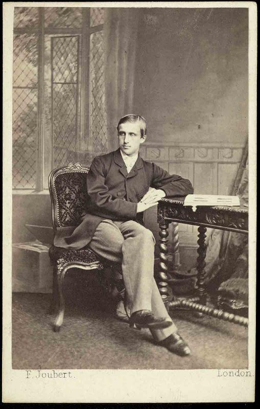 Louis-Philippe Marie Léopold, prince de Condé (Saint-Cloud, 1845 ; Sydney, 1866), assis, F Joubert, 1860-1866