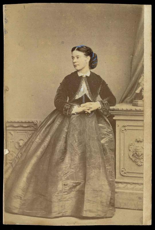 Portrait de Mme Louise Guyaz-Geyer (1841-1911), Alexander Bassano, 1911 avant