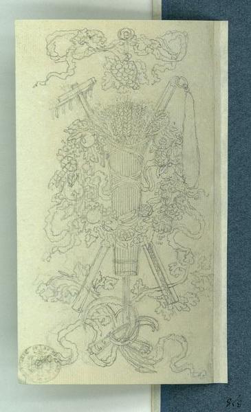 Composition décorative sur le thème du blé : gerbe d'épis et couronne de fleurs et feuillages, se croisant derrière un fléau et un râteau rubans, feuillages et fruits_0