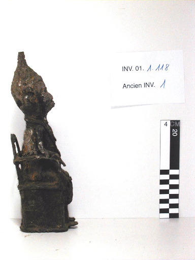 Statuette de reine_0