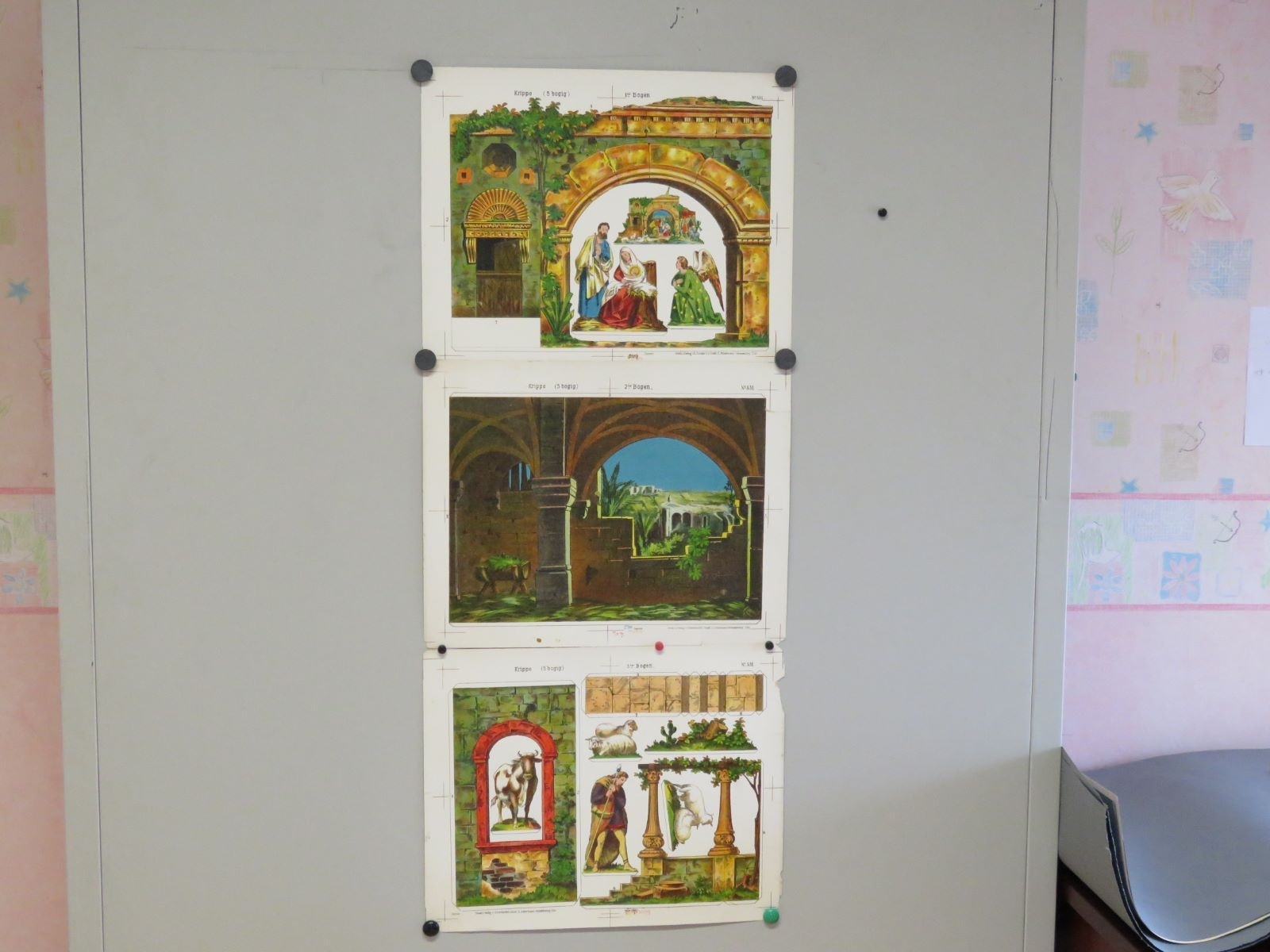 Krippe (5 bogig) (titre inscrit, allemand) ; Crèche (5 parties) (titre traduit), René Ackerman, 1906-1913