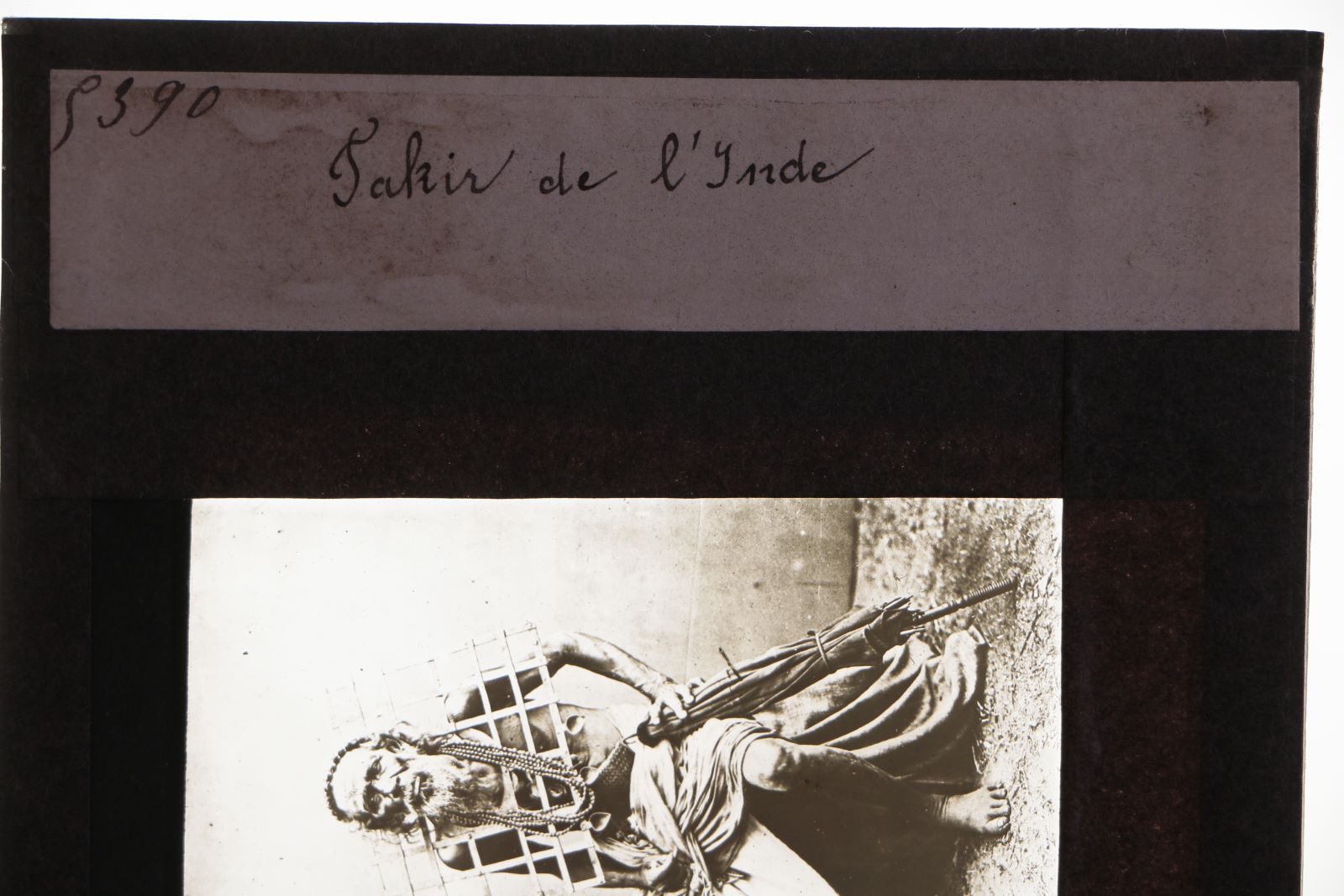 Fakir de l'Inde (titre inscrit)_3