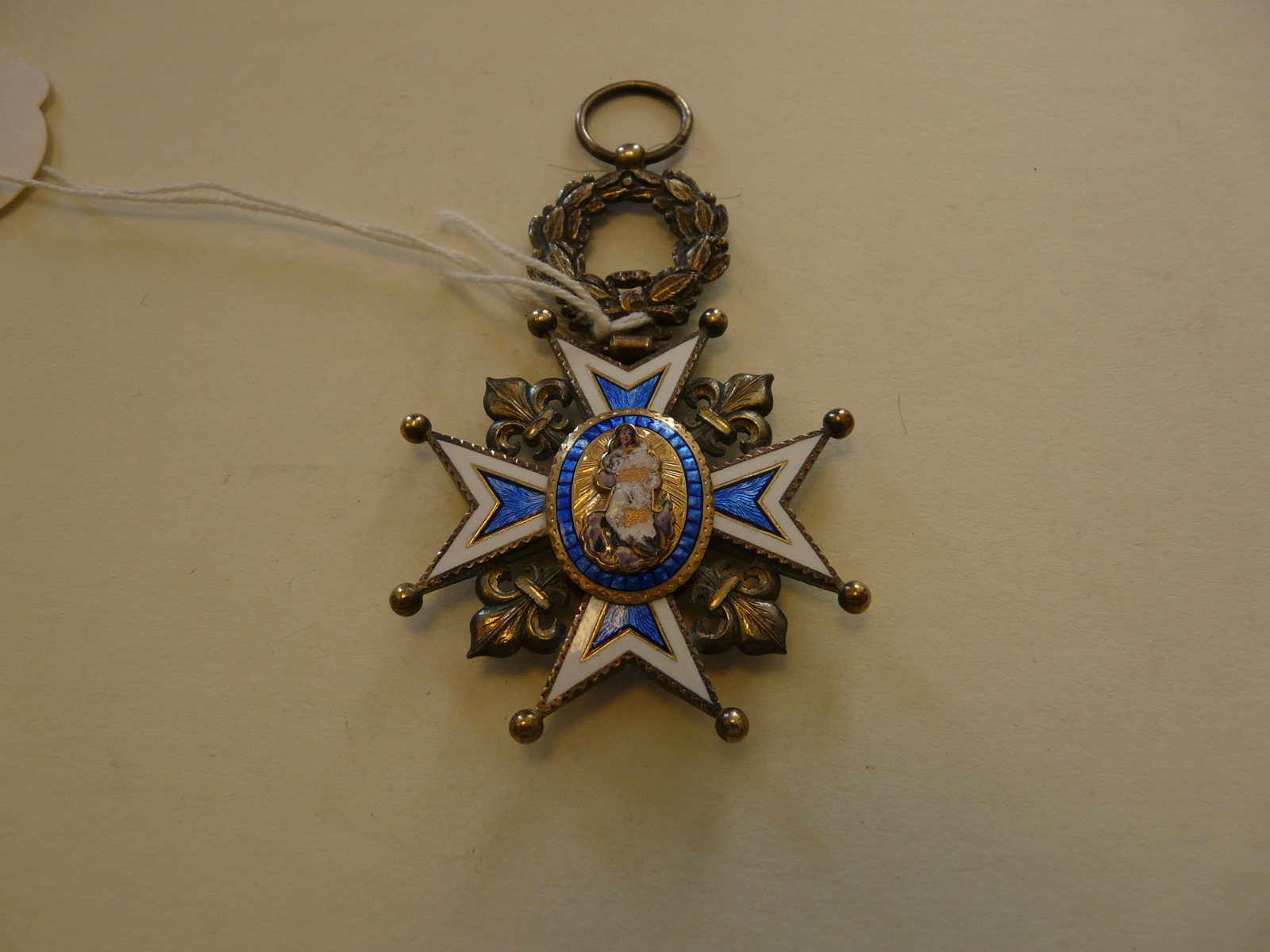 Médaille, ordre de Charles III_0