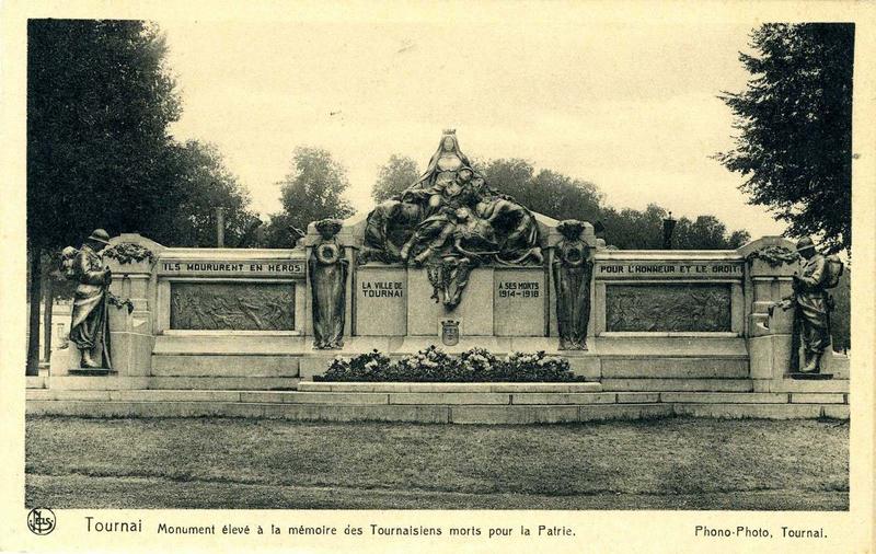 Tournai Monument élevé à la mémoire des Tournaisiens morts pour la Patrie (titre inscrit)_0