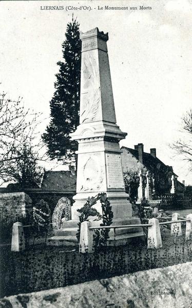LIERNAIS (Côte d'Or). - Le Monument aux Morts (titre inscrit)_0