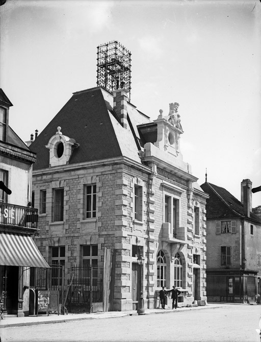 Nuits-Saint-Georges - L'hôtel des Postes (titre usuel), Jules Misserey, 1911-1941