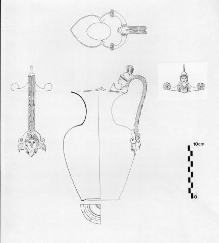 Oenochoe à embouchure tréflée_3