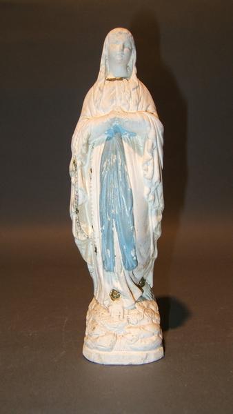 statuette