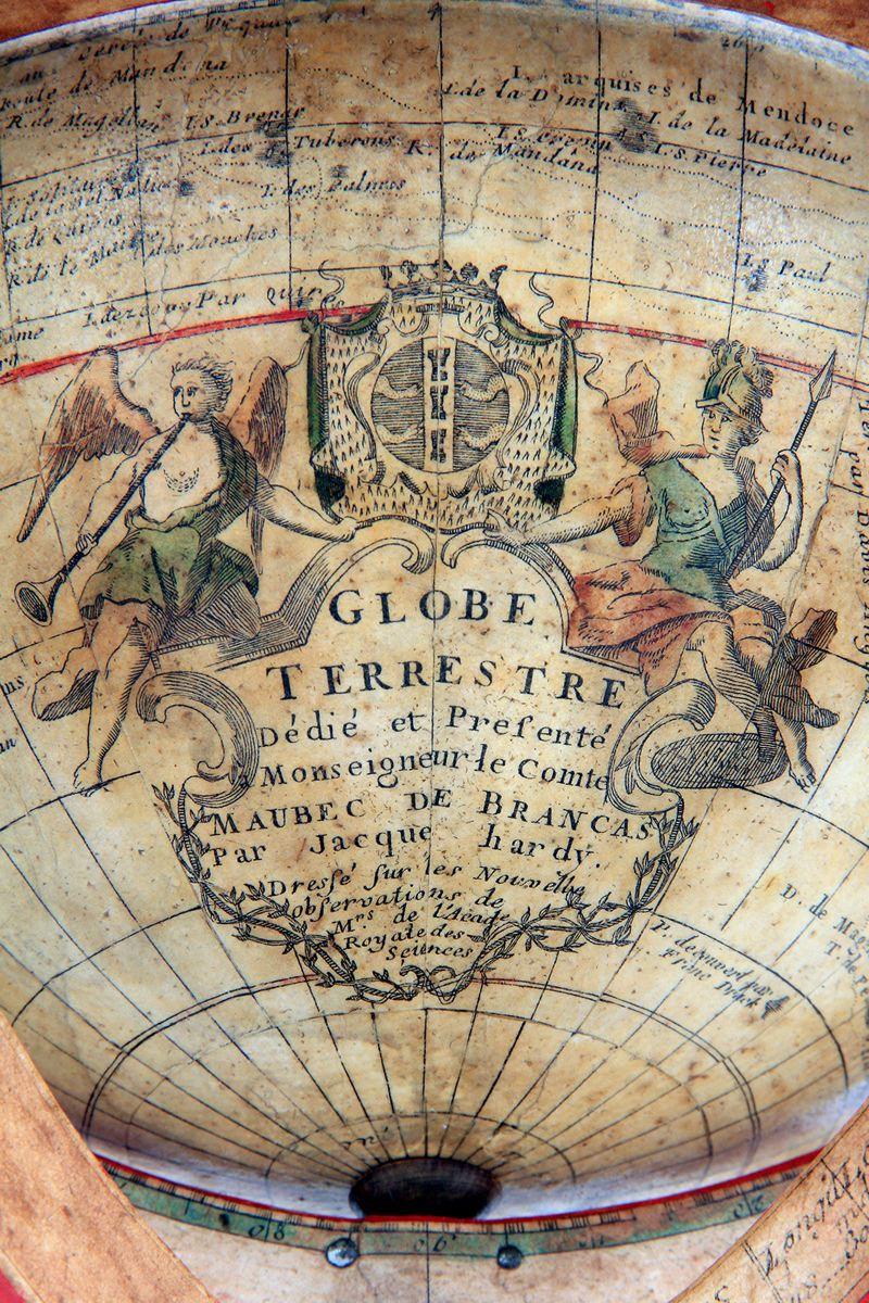 Globe terrestre réalisé en hommage à lexpédition du capitaine Jean-Baptiste Charles Bouvet de Lozier dans les mers Australes en 1738-1739_5