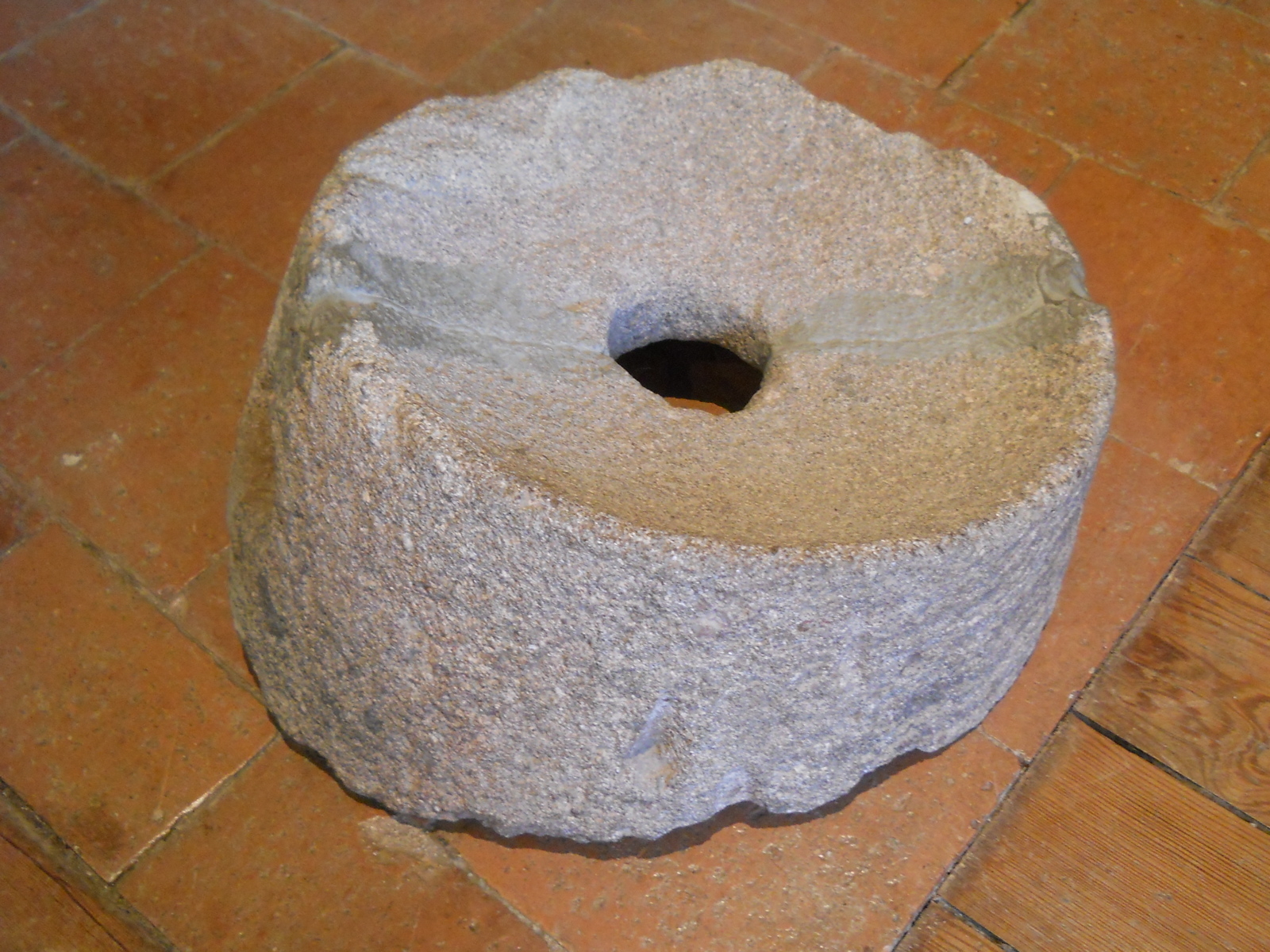 Meule à broyer_3
