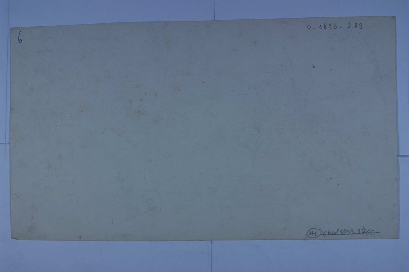 Huit dessins : fronton en bas à droite, gargouille en bas à gauche. (titre factice)_1