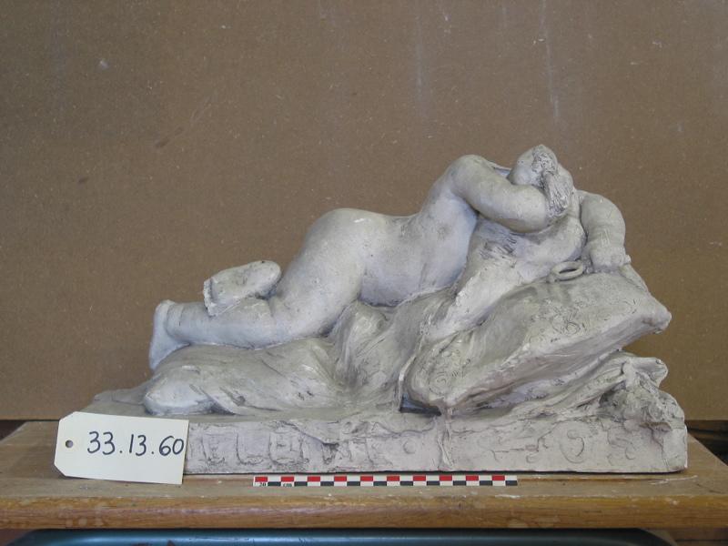 Madeleine ; Enfant nue avec un oreiller, Henri Varenne, 4e quart 19e siècle, 1ère moitié 20e siècle