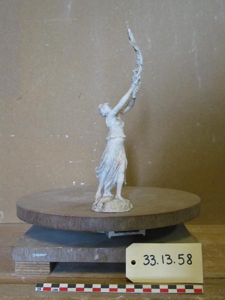 Porteuse de palmes, Henri Varenne, 4e quart 19e siècle, 1ère moitié 20e siècle