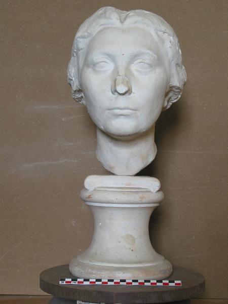 Buste de femme avec un chignon, Alfred Jean Halou, 1ère moitié 20e siècle