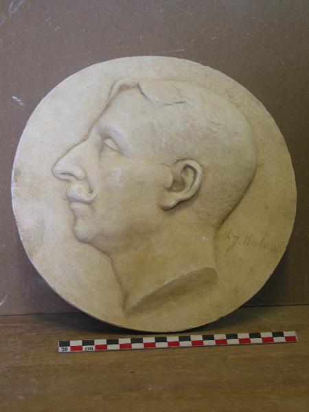 Profil d'homme à la moustache qui rebique, Alfred Jean Halou, 1ère moitié 20e siècle