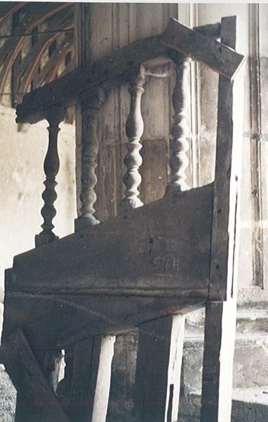 Elément intérieur de rampe d'escalier en bois_2