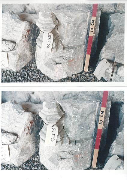 Base de colonnette à moulure prismatique_0