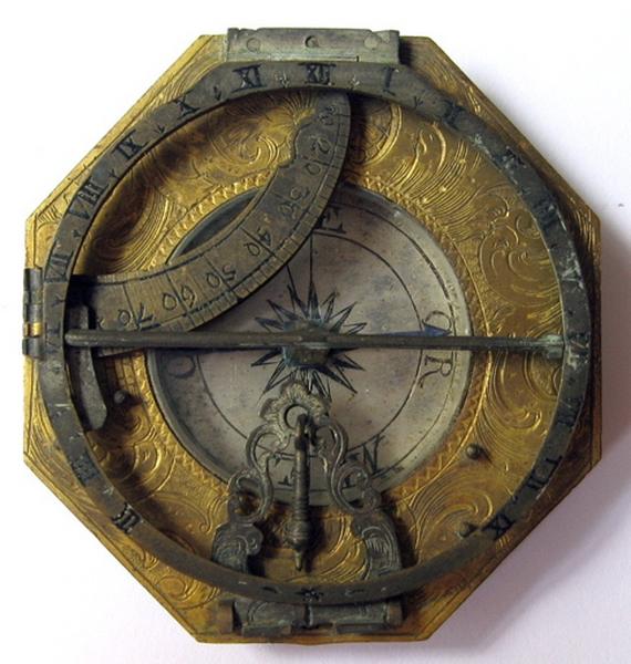 Compas, boussole, montre solaire_3
