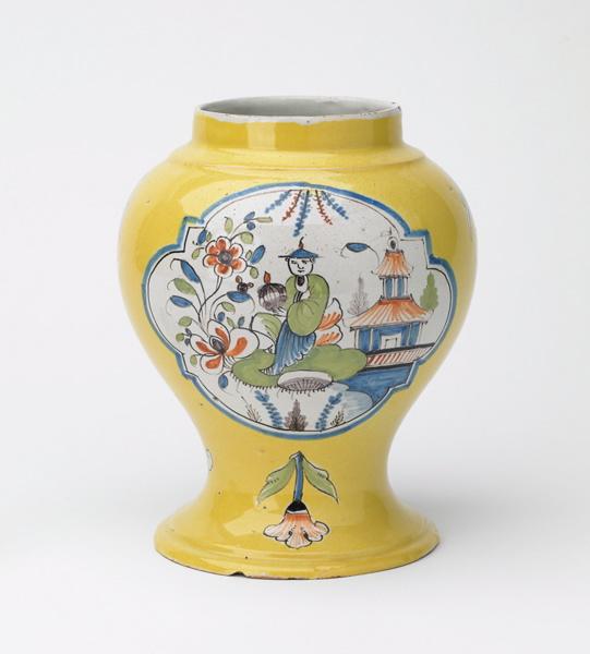 Vase au médaillon chinois_0