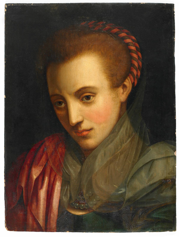 Portrait de femme cheveux relevés par une torsade rouge_0
