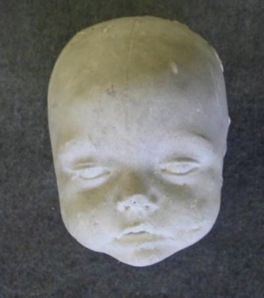 Tête d'enfant, masque mortuaire ?, 19e siècle