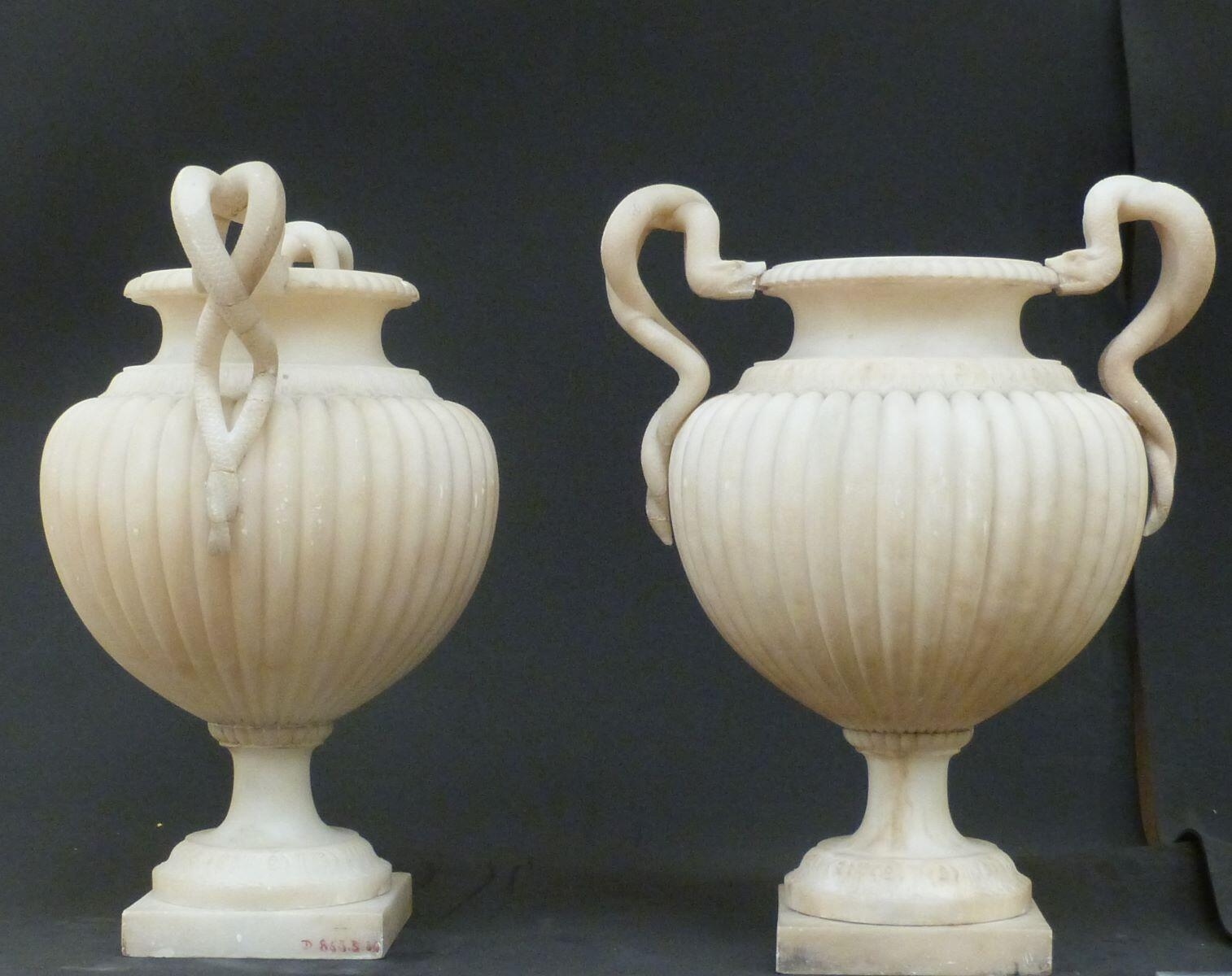 Vase aux serpents, 18e siècle