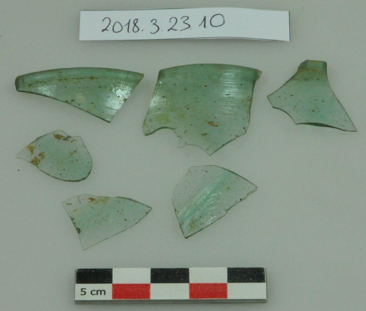 Verre, tesson (6, fragment)_0