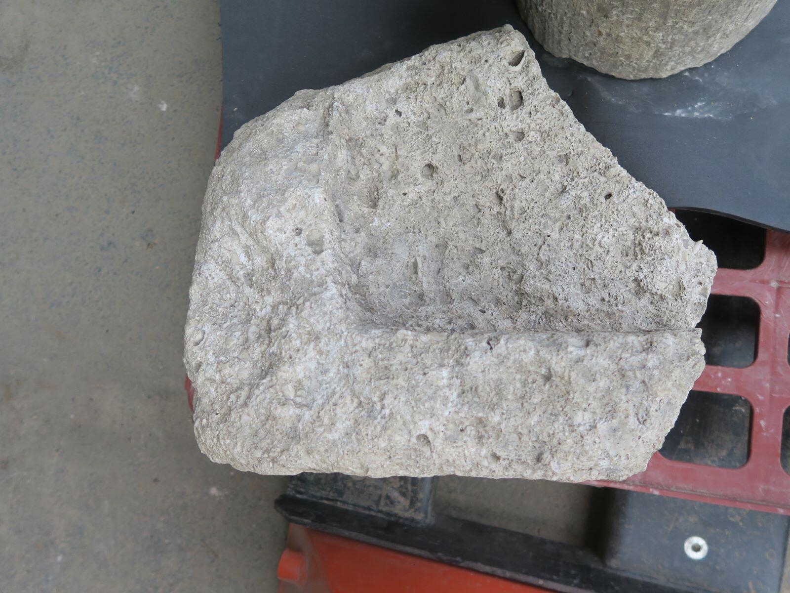 Bloc, cuve (1, fragment)_0