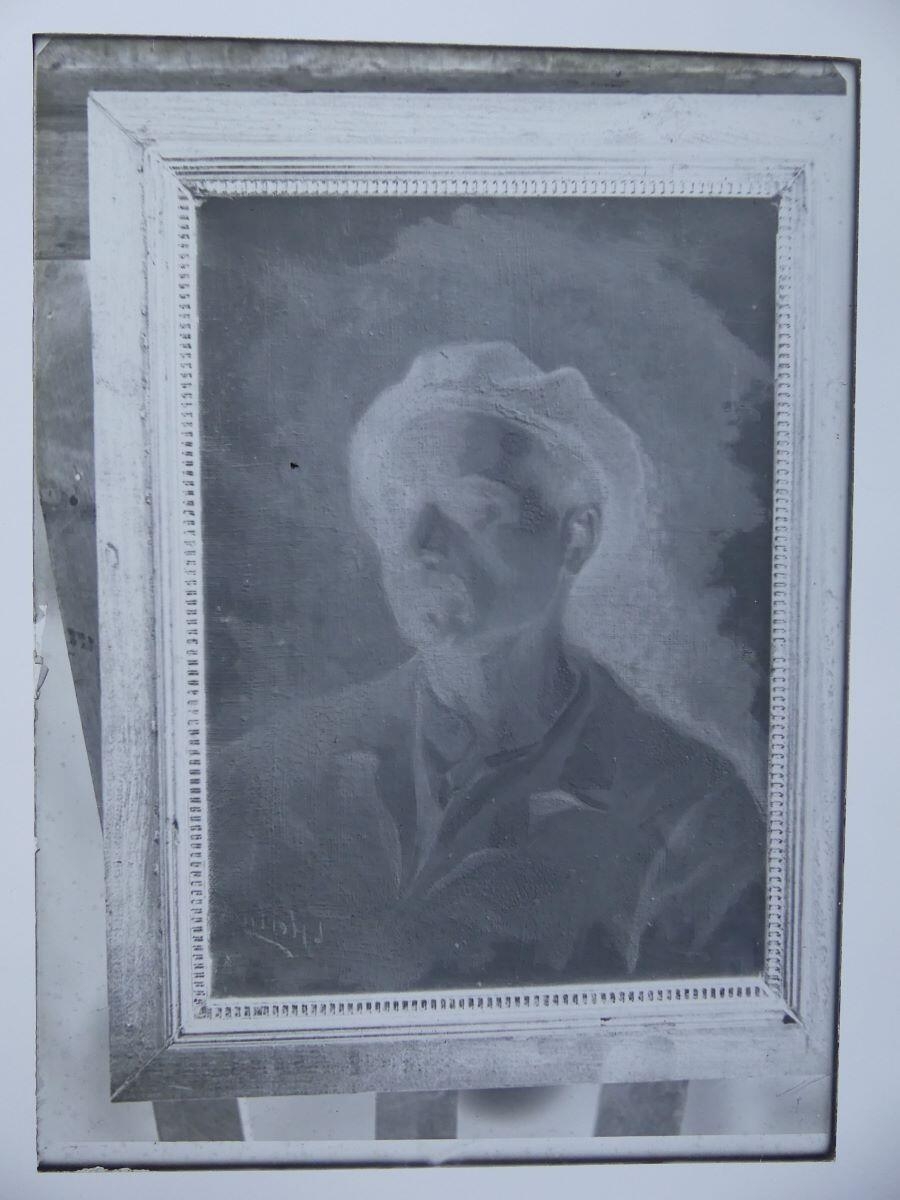 Autoportrait peint de Louis Hertig : tableau posé dans l'atelier, Louis Hertig, 1ère moitié 20e siècle