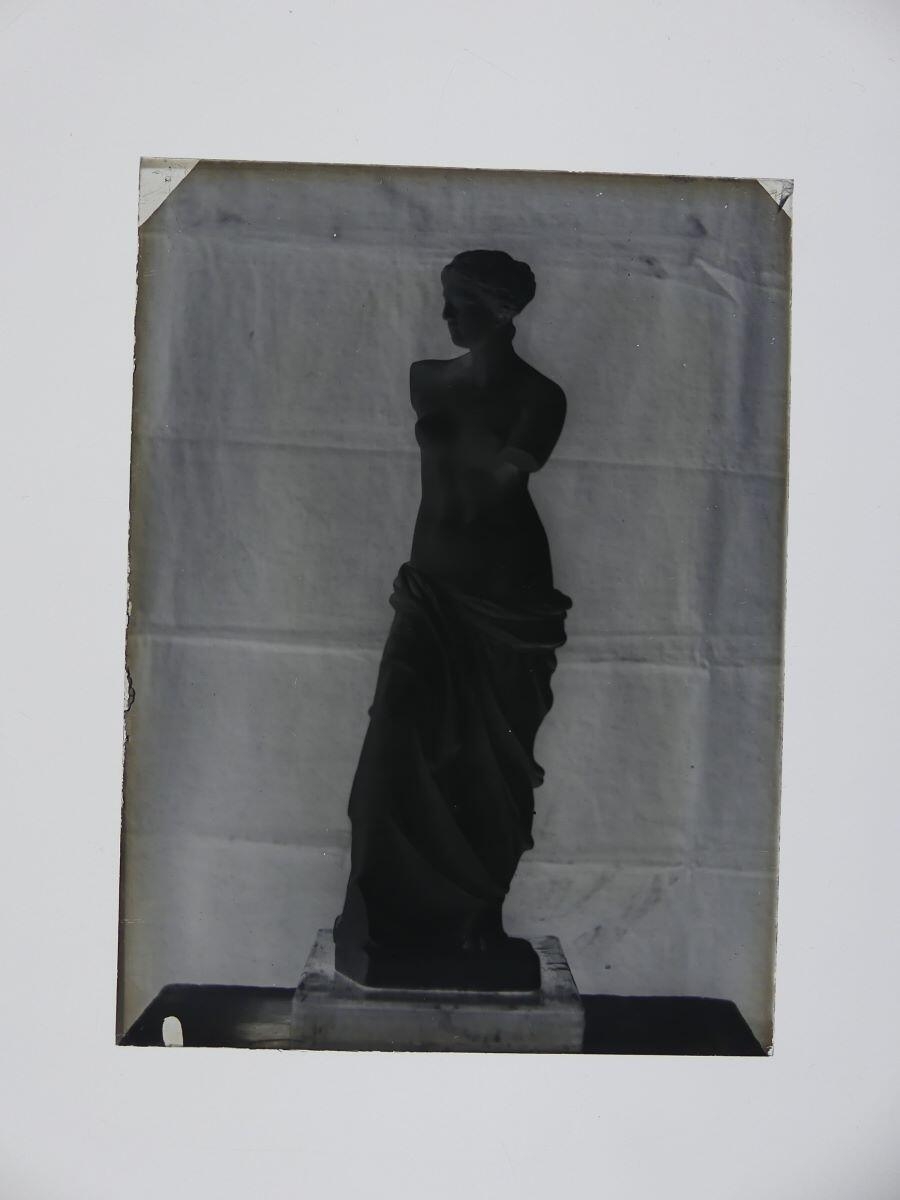 Vénus de Milo photographiée dans l'atelier_1