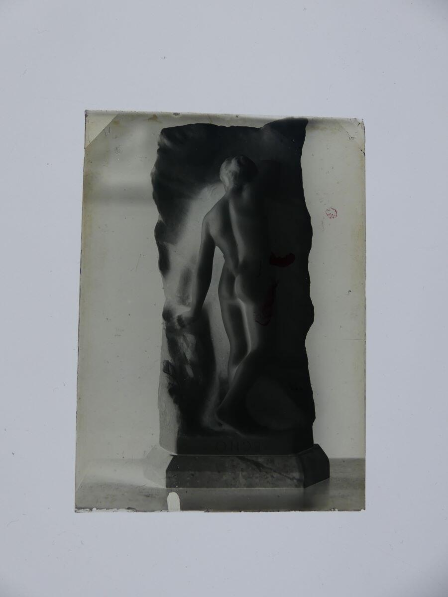 Le groupe sculpté Echo photographié dans l'atelier, Louis Hertig, 1ère moitié 20e siècle