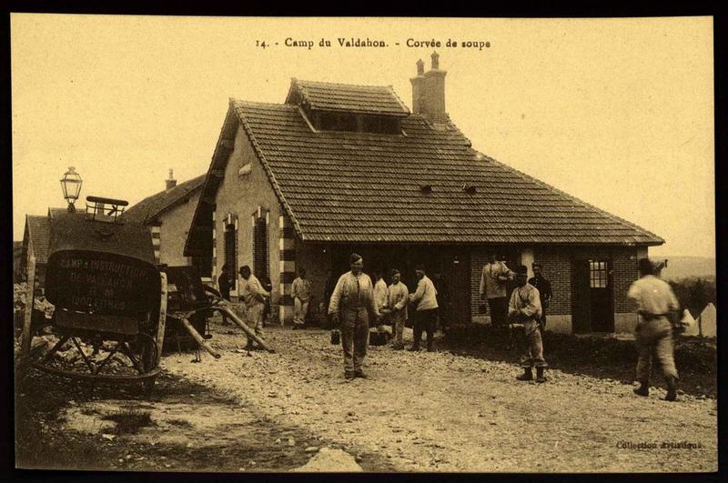 14 - Camp du Valdahon - Corvée de soupe_0