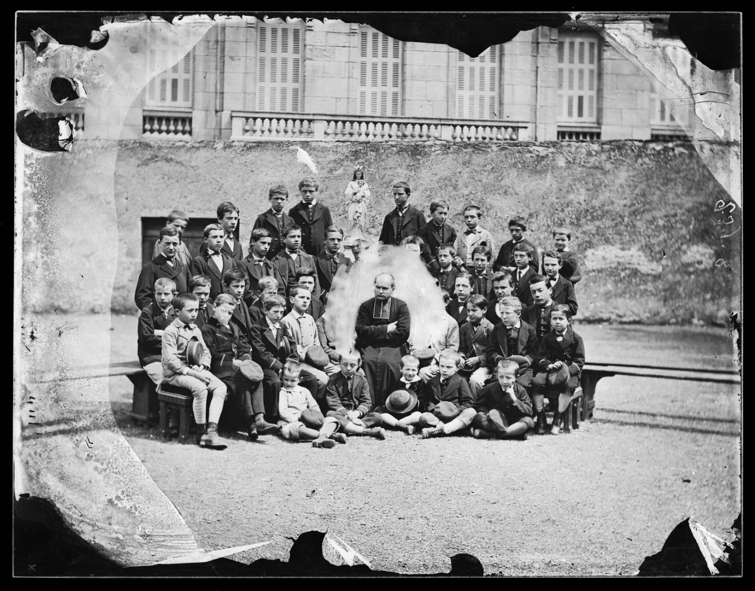 Portrait d'un groupe d'enfants, Alfred Boname, 1870-1885